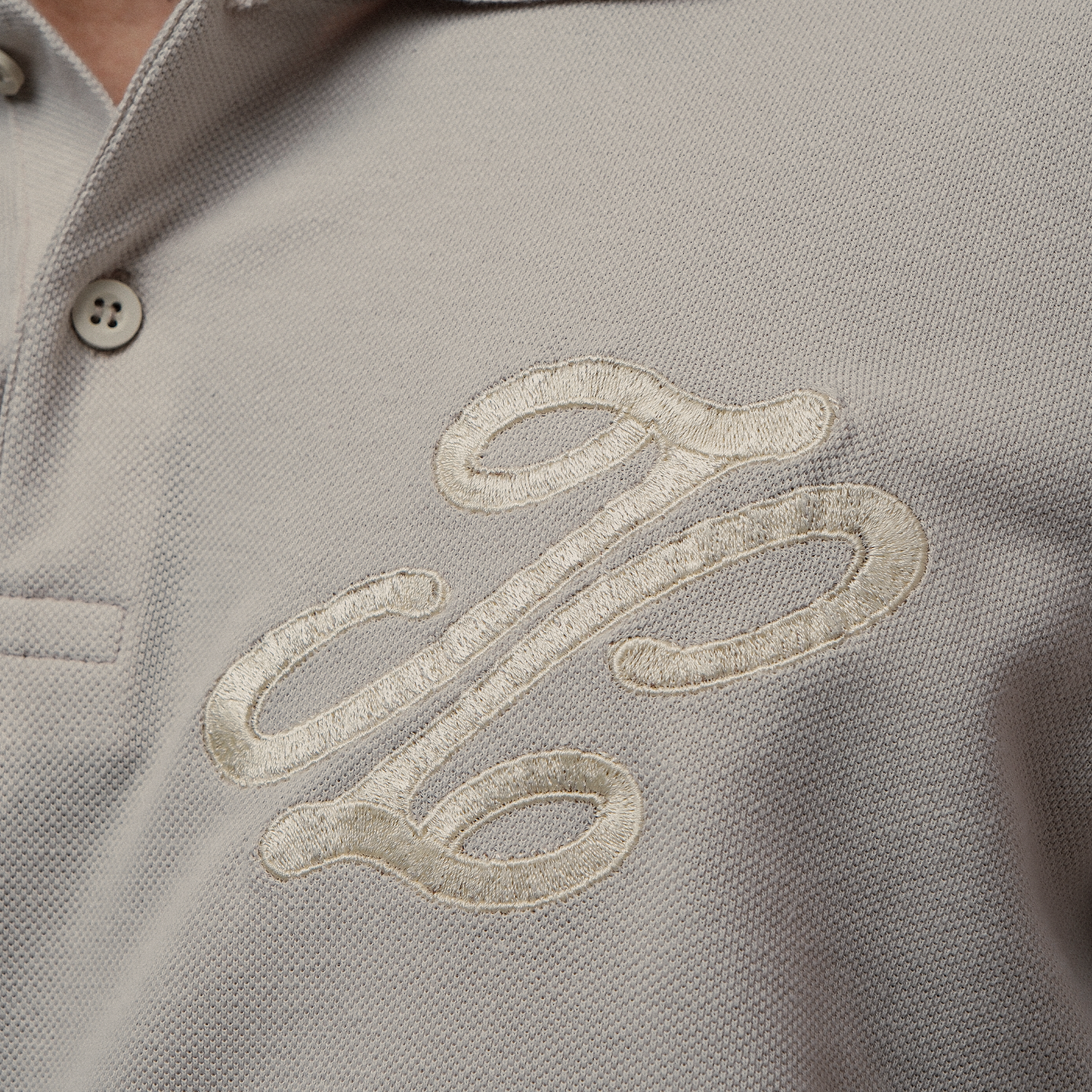 Le Polo Beige . E2M